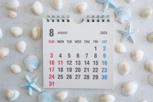 写真：８月の営業日のお知らせ🎋